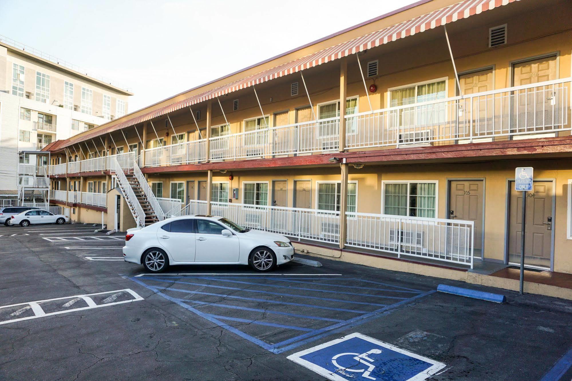Hollywood La Brea Inn Los Angeles Exterior photo